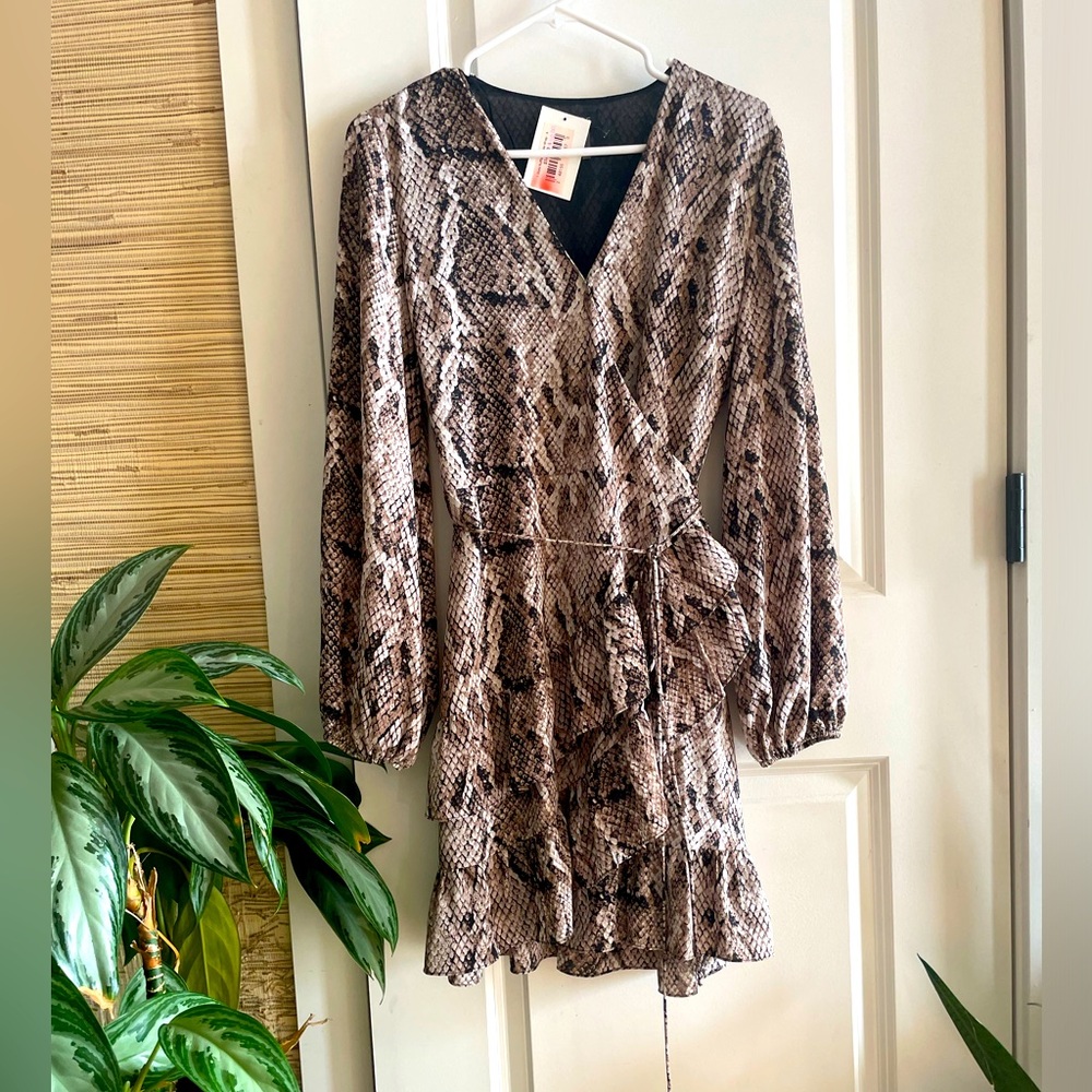 1 State Long Sleeve Ruffle Snake Print Wrap Dress